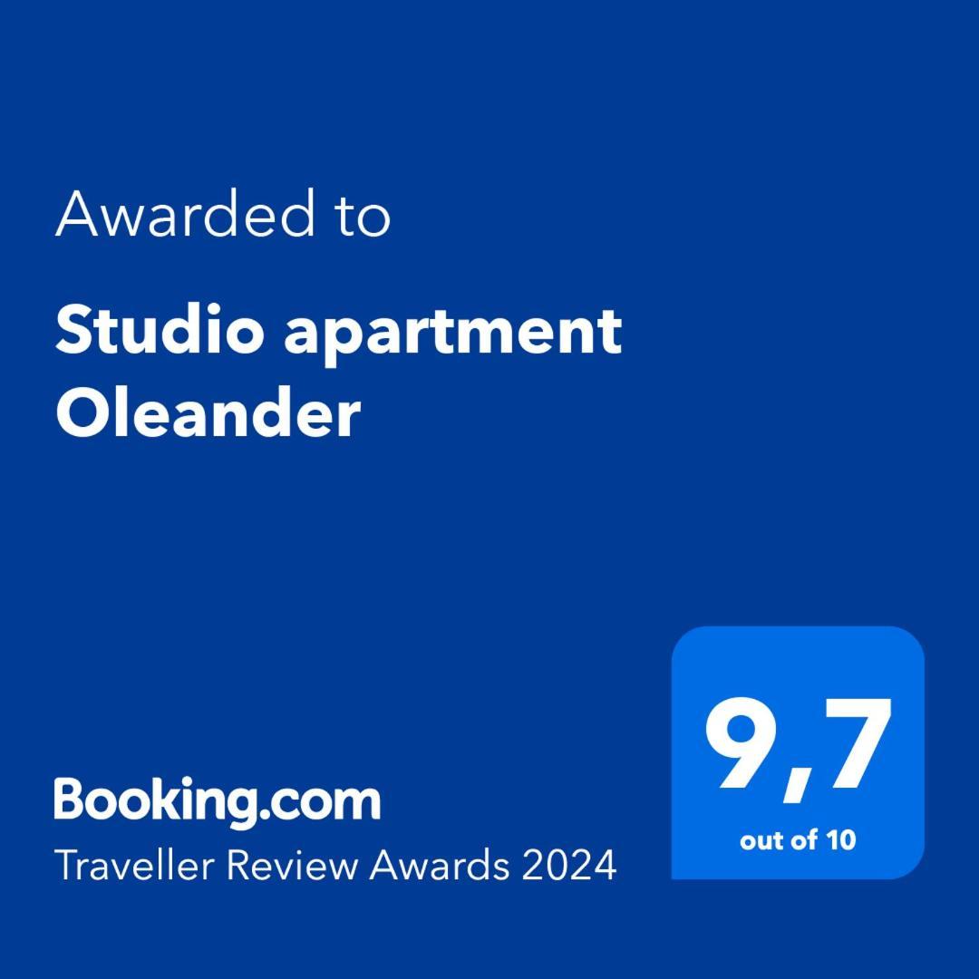 Studio Apartment Oleander สปลิท ภายนอก รูปภาพ