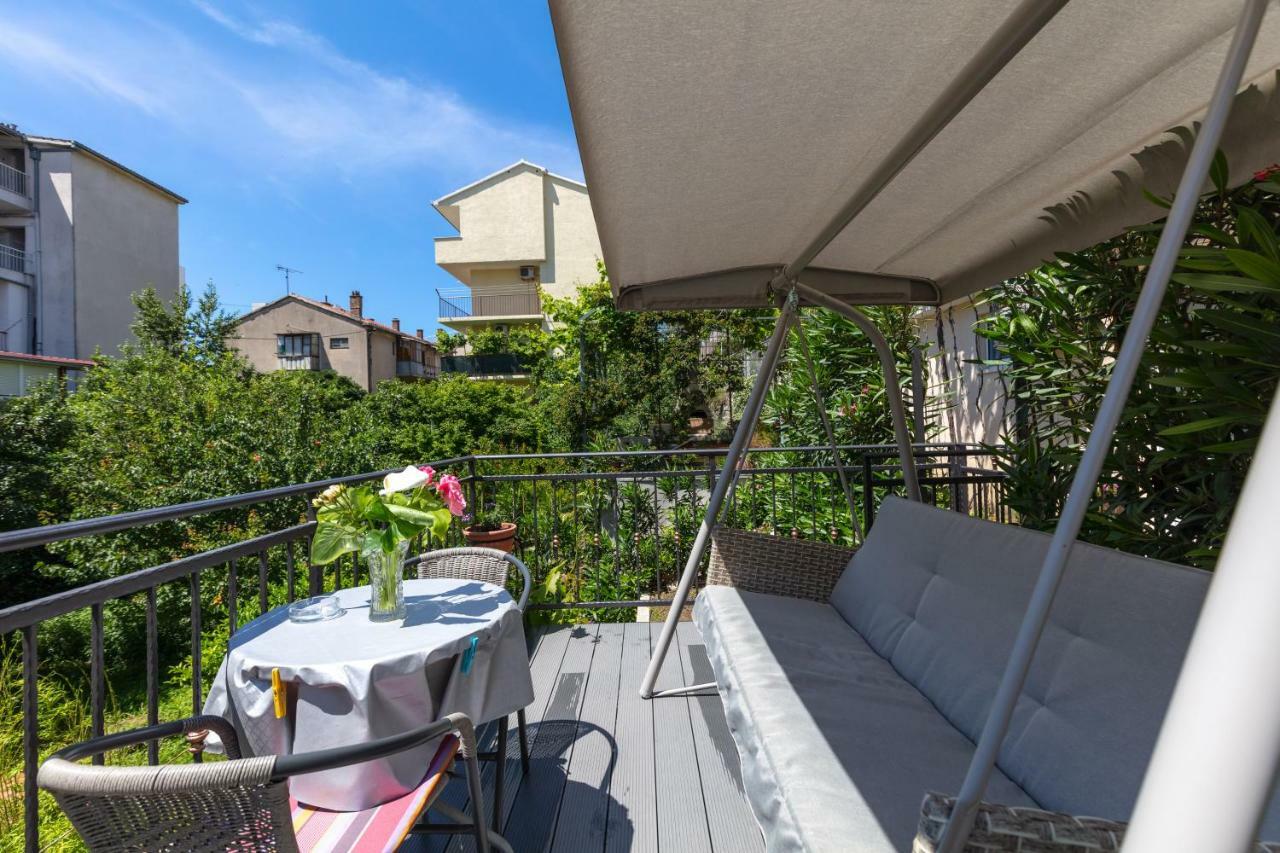 Studio Apartment Oleander สปลิท ภายนอก รูปภาพ
